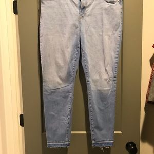 Light wash rockstar skinny jeans